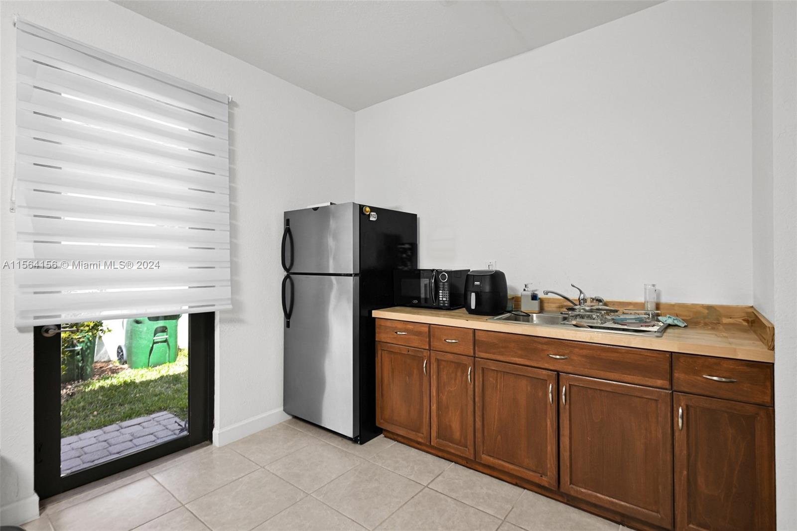 2567 SE 2nd St, Homestead, Florida 33033, 4 Bedrooms Bedrooms, 10 Rooms Rooms,3 BathroomsBathrooms,Residential,For Sale,2567 SE 2nd St,A11564156