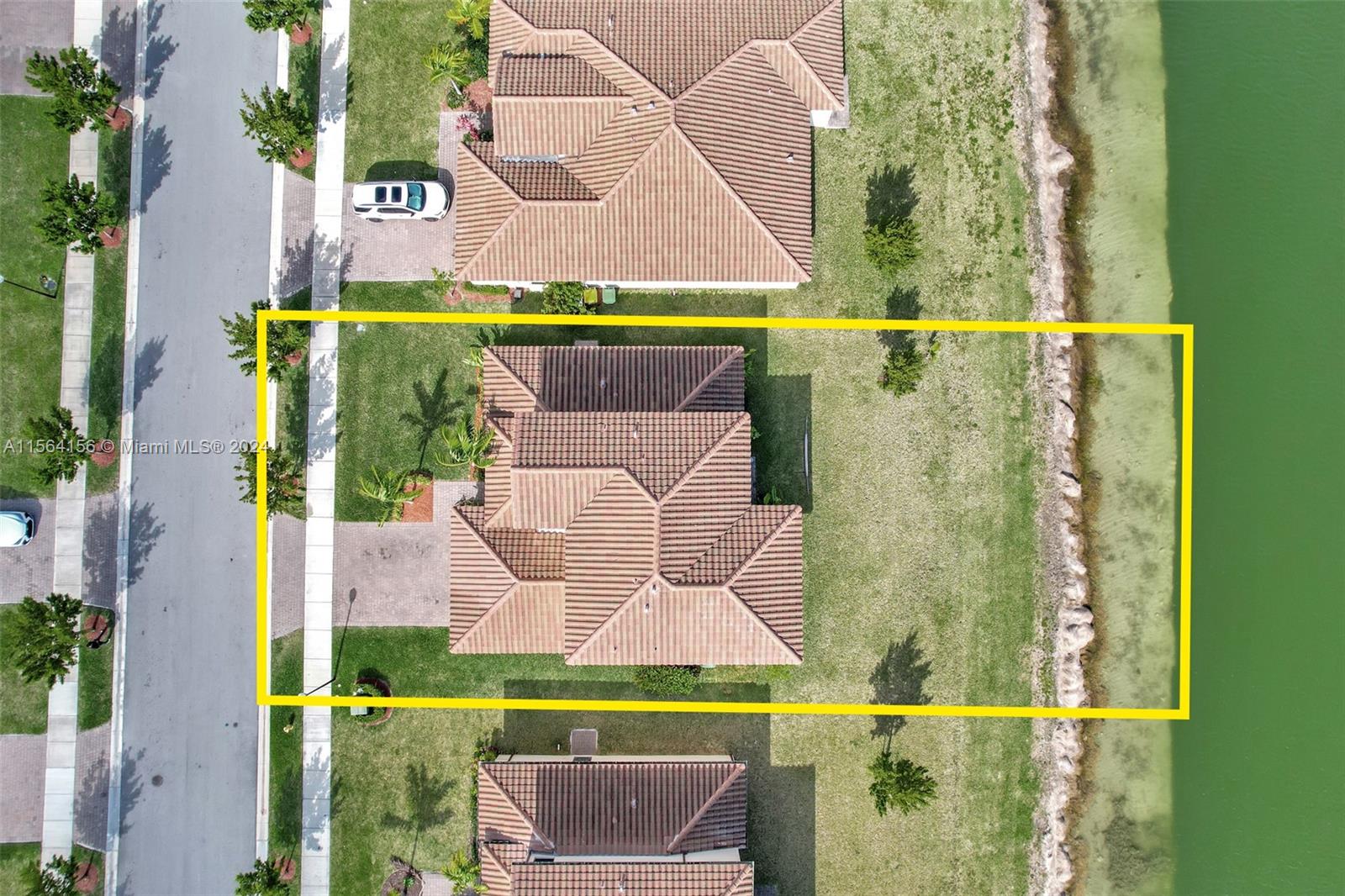 2567 SE 2nd St, Homestead, Florida 33033, 4 Bedrooms Bedrooms, 10 Rooms Rooms,3 BathroomsBathrooms,Residential,For Sale,2567 SE 2nd St,A11564156