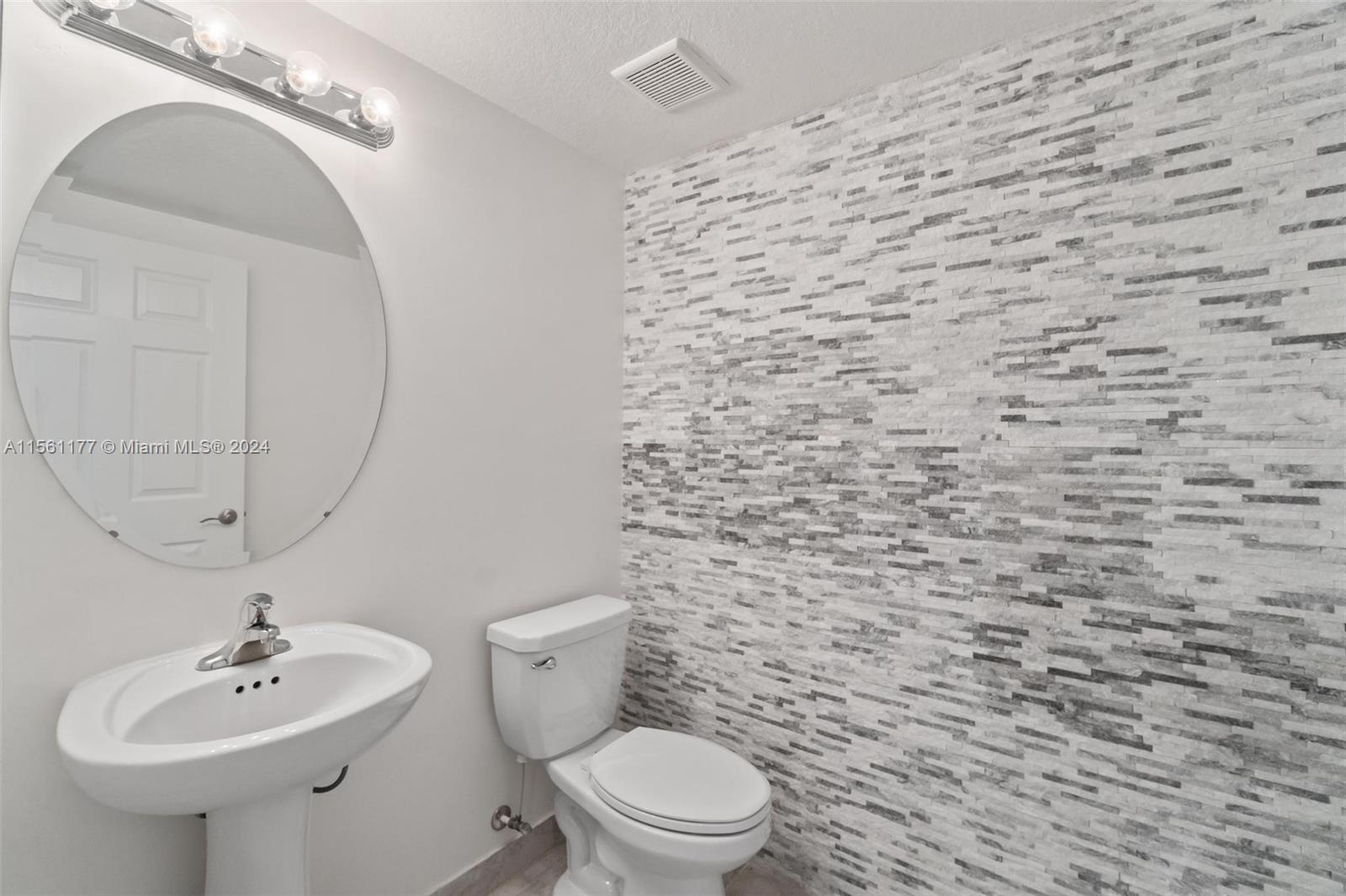 177 SE 33rd Pl 177, Homestead, Florida 33033, 3 Bedrooms Bedrooms, ,2 BathroomsBathrooms,Residentiallease,For Rent,177 SE 33rd Pl 177,A11561177