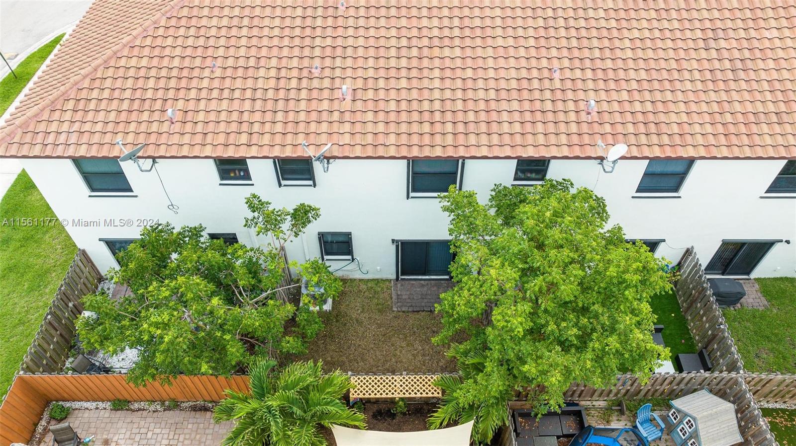 177 SE 33rd Pl 177, Homestead, Florida 33033, 3 Bedrooms Bedrooms, ,2 BathroomsBathrooms,Residentiallease,For Rent,177 SE 33rd Pl 177,A11561177