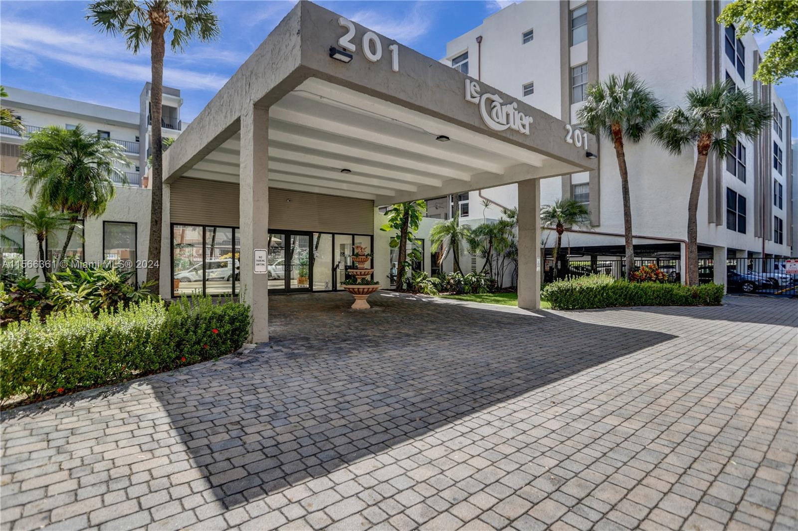 201 178th Dr 403, Sunny Isles Beach, Florida 33160, 2 Bedrooms Bedrooms, ,1 BathroomBathrooms,Residentiallease,For Rent,201 178th Dr 403,A11566361