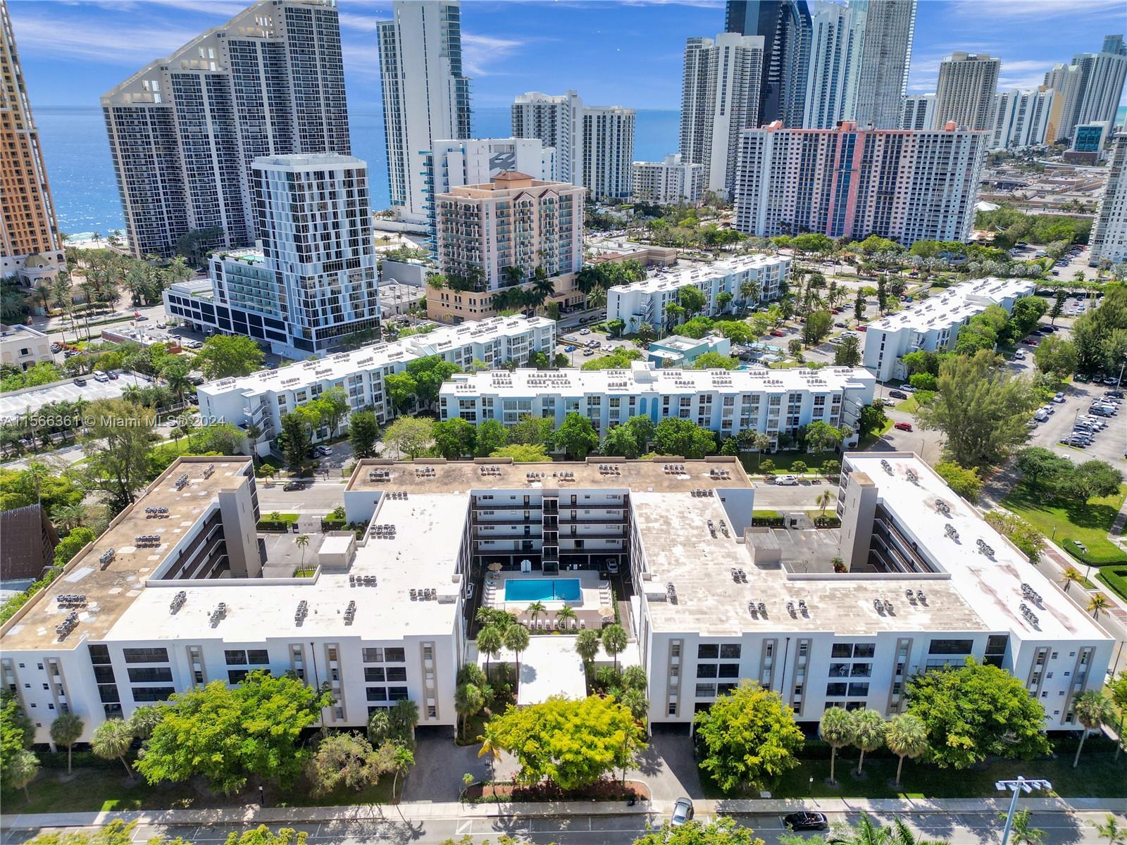 201 178th Dr 403, Sunny Isles Beach, Florida 33160, 2 Bedrooms Bedrooms, ,1 BathroomBathrooms,Residentiallease,For Rent,201 178th Dr 403,A11566361