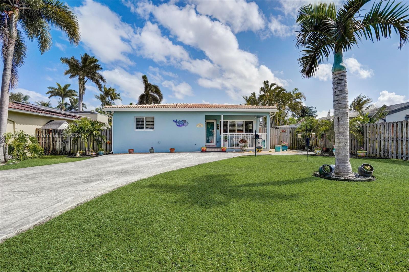 1550 Hayes St, Hollywood, Florida 33020, 3 Bedrooms Bedrooms, ,2 BathroomsBathrooms,Residential,For Sale,1550 Hayes St,A11566178