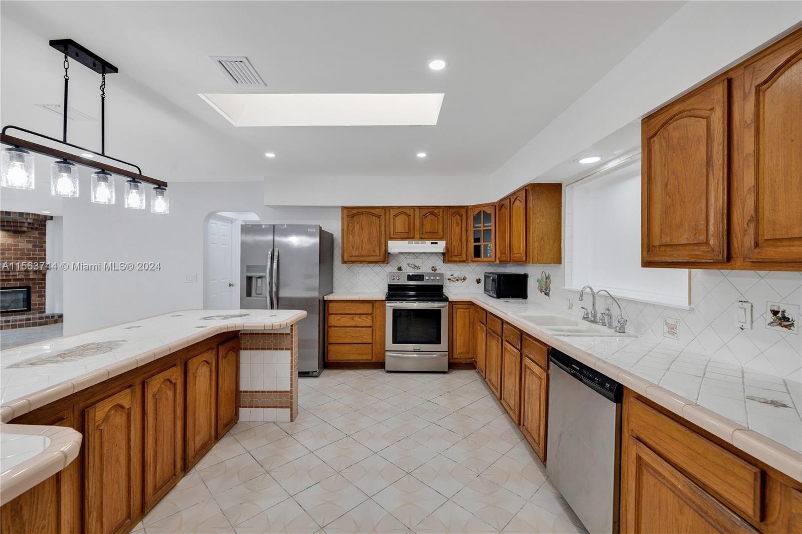 22445 SW 264th St, Homestead, Florida 33031, 3 Bedrooms Bedrooms, ,2 BathroomsBathrooms,Residentiallease,For Rent,22445 SW 264th St,A11563744