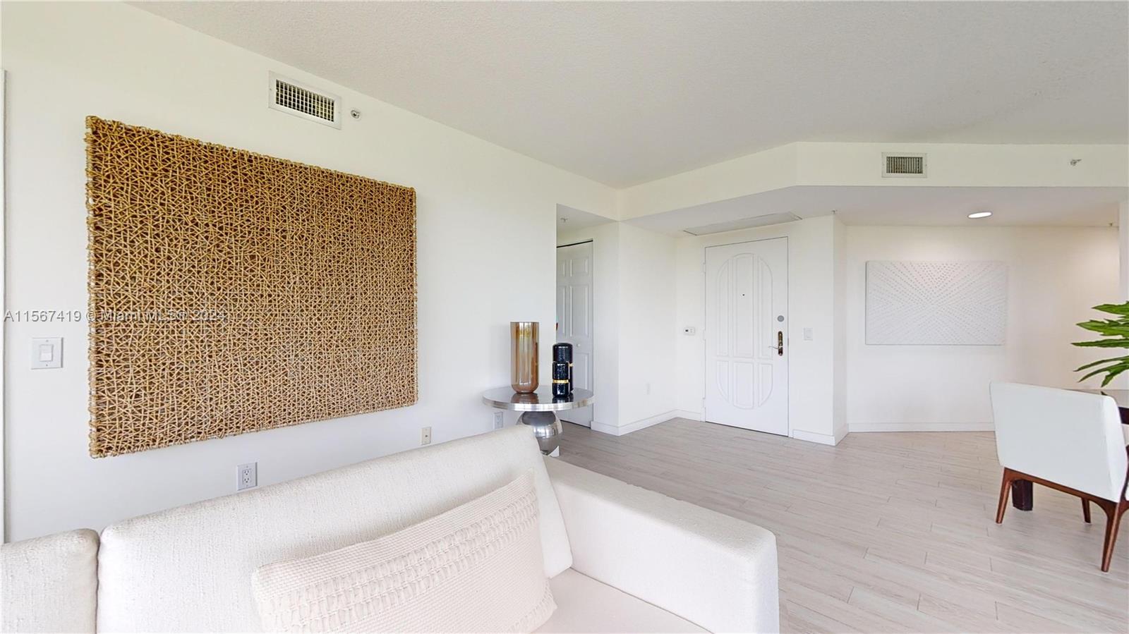 3370 Hidden Bay Dr 402, Aventura, Florida 33180, 2 Bedrooms Bedrooms, ,2 BathroomsBathrooms,Residential,For Sale,3370 Hidden Bay Dr 402,A11567419