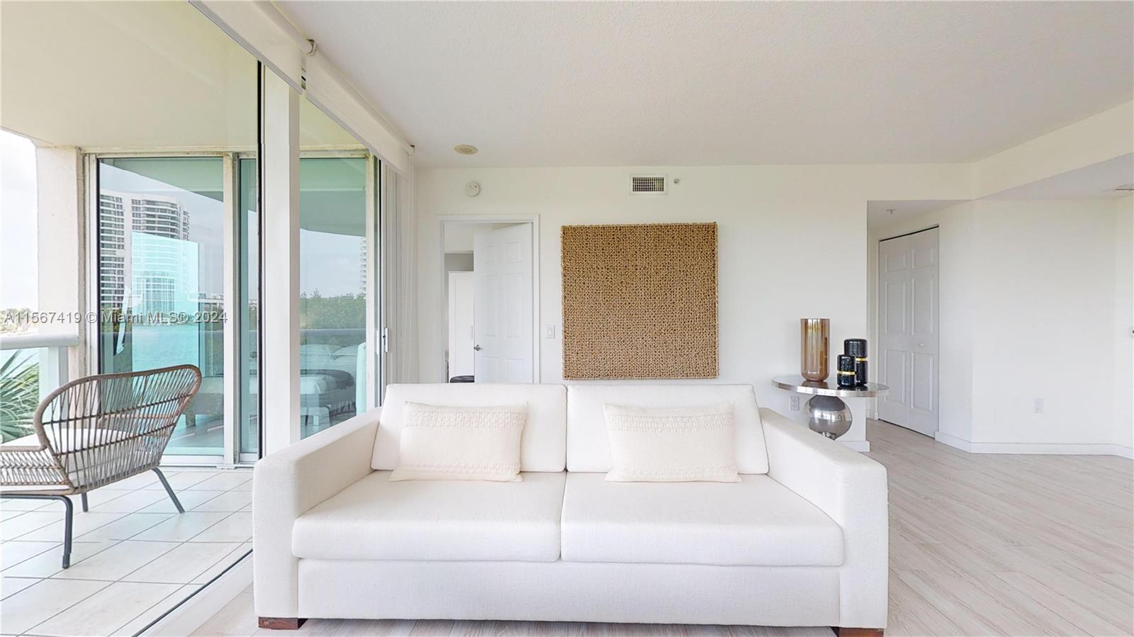 3370 Hidden Bay Dr 402, Aventura, Florida 33180, 2 Bedrooms Bedrooms, ,2 BathroomsBathrooms,Residential,For Sale,3370 Hidden Bay Dr 402,A11567419