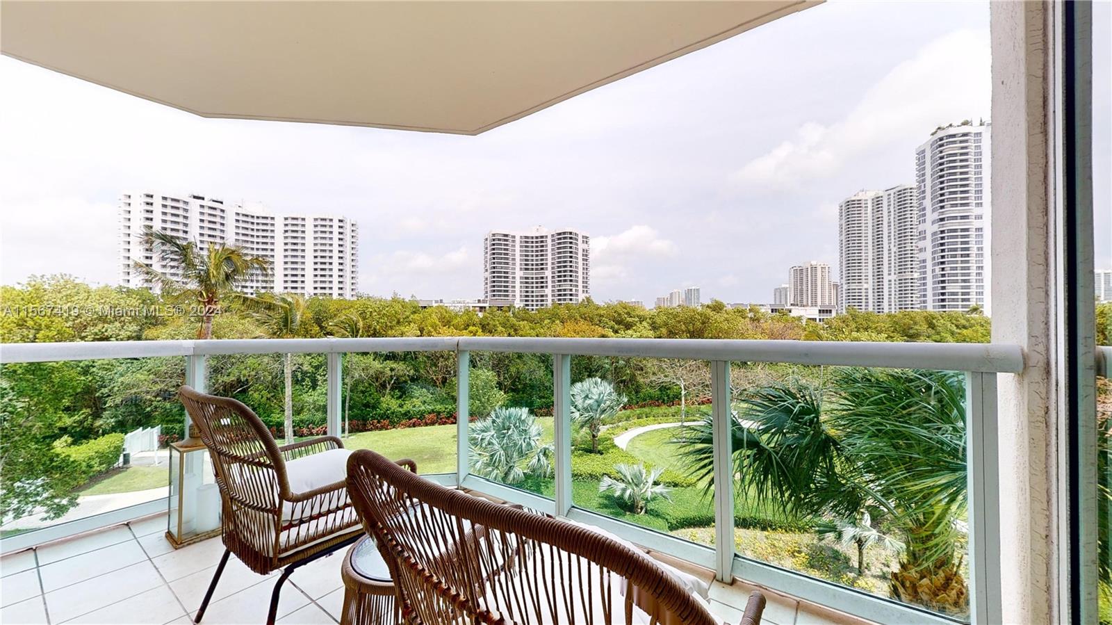 3370 Hidden Bay Dr 402, Aventura, Florida 33180, 2 Bedrooms Bedrooms, ,2 BathroomsBathrooms,Residential,For Sale,3370 Hidden Bay Dr 402,A11567419