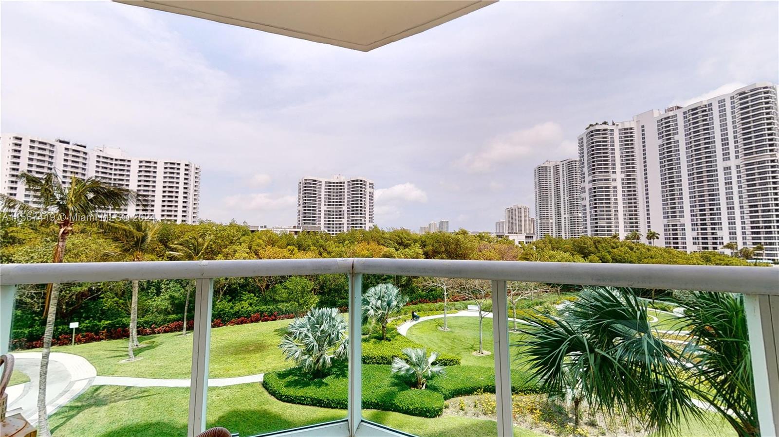 3370 Hidden Bay Dr 402, Aventura, Florida 33180, 2 Bedrooms Bedrooms, ,2 BathroomsBathrooms,Residential,For Sale,3370 Hidden Bay Dr 402,A11567419