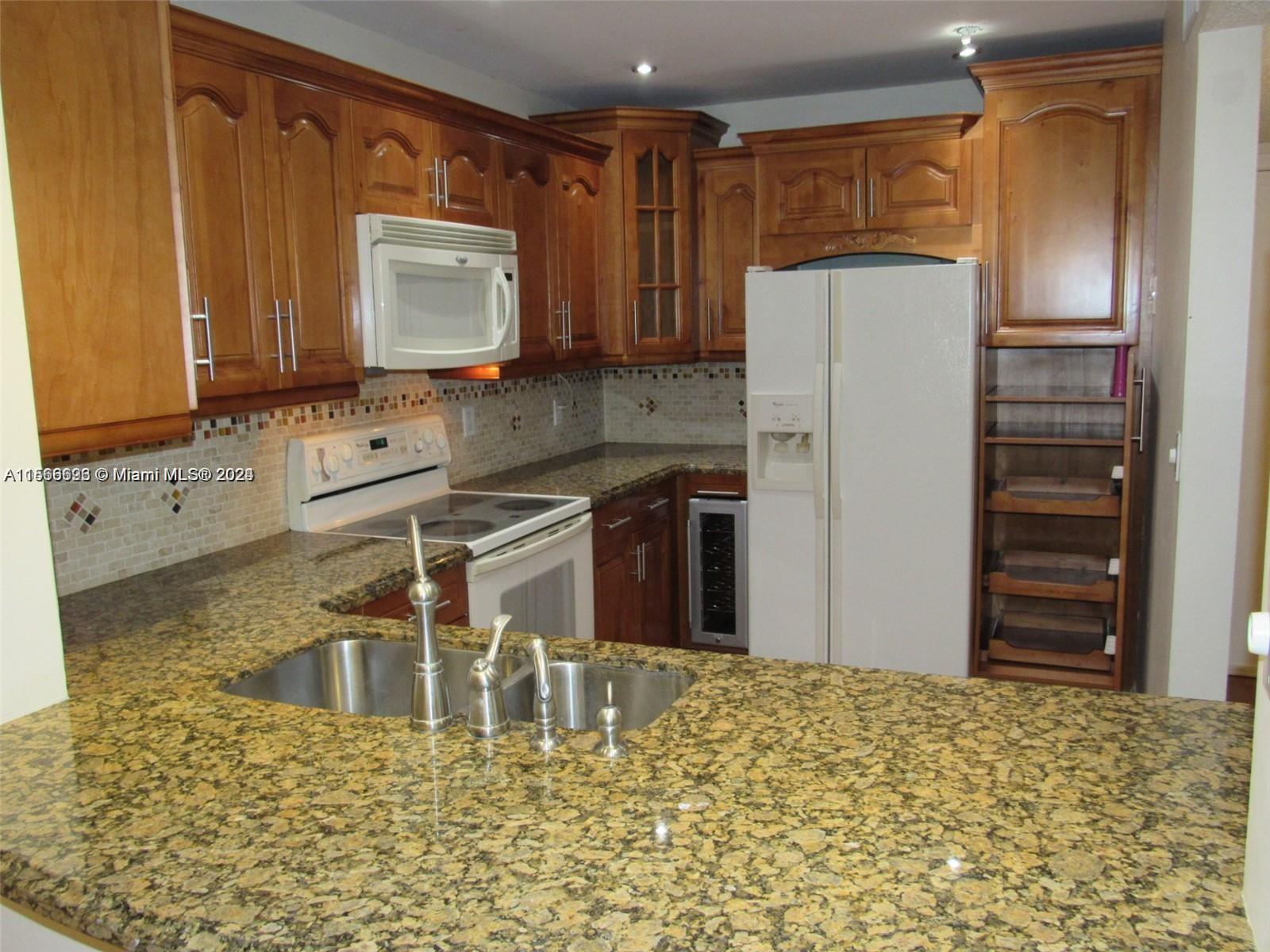 8660 SW 149th Ave 217, Miami, Florida 33193, 2 Bedrooms Bedrooms, ,2 BathroomsBathrooms,Residential,For Sale,8660 SW 149th Ave 217,A11566696