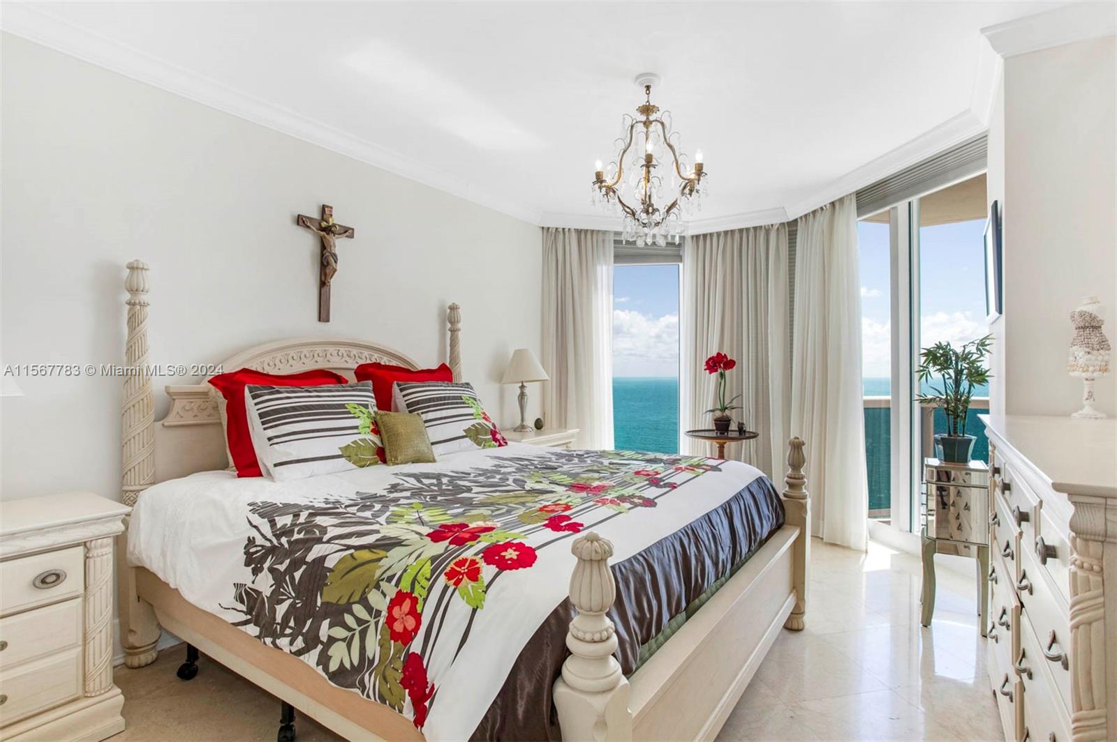 4779 Collins Ave 2203, Miami Beach, Florida 33140, 4 Bedrooms Bedrooms, ,4 BathroomsBathrooms,Residentiallease,For Rent,4779 Collins Ave 2203,A11567783