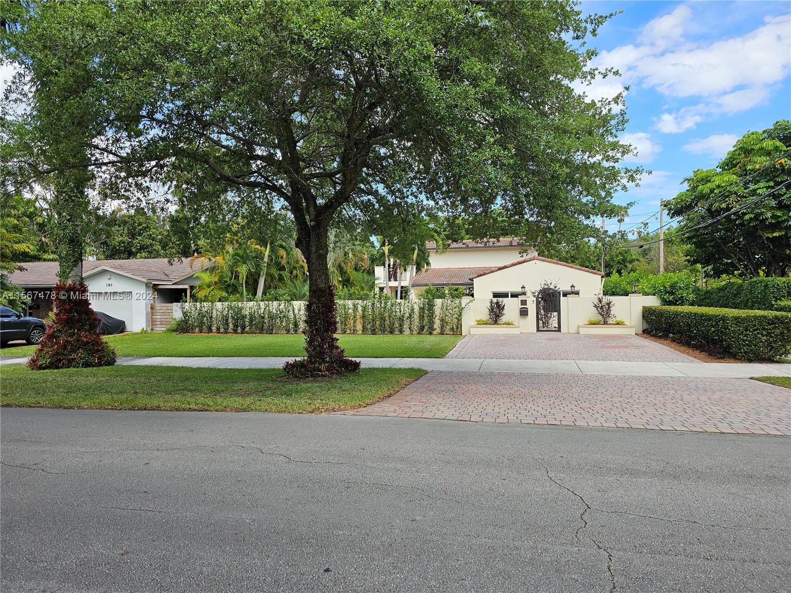 183  South Dr  For Sale A11567478, FL