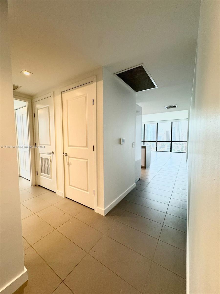 1600 NE 1st Ave 2406, Miami, Florida 33132, 2 Bedrooms Bedrooms, ,2 BathroomsBathrooms,Residentiallease,For Rent,1600 NE 1st Ave 2406,A11566846