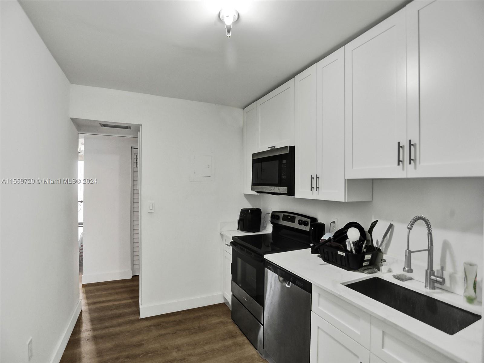 3375 N Country Club Dr 807, Aventura, Florida 33180, 2 Bedrooms Bedrooms, ,2 BathroomsBathrooms,Residential,For Sale,3375 N Country Club Dr 807,A11559720