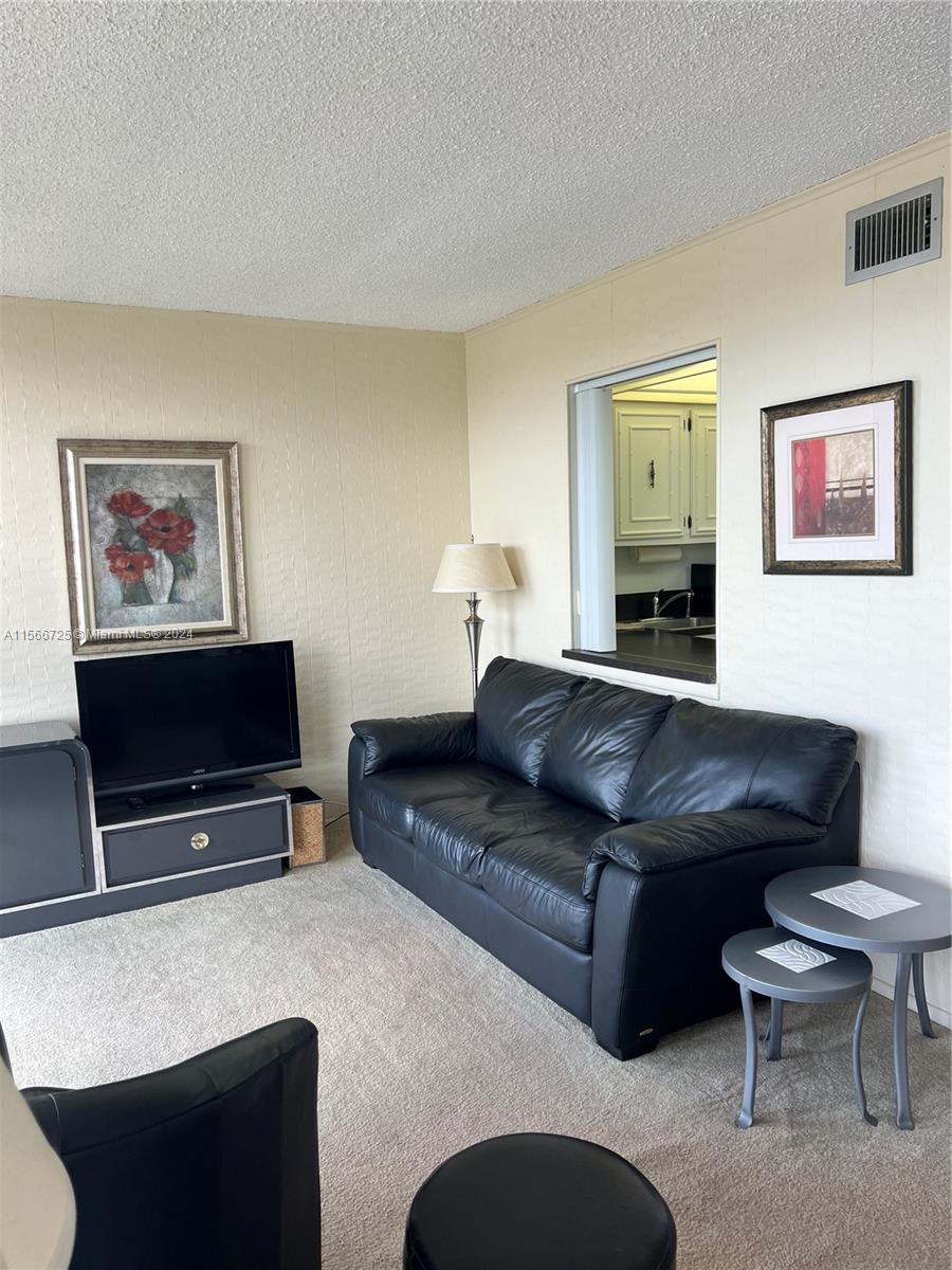 2000 Atlantic Shores Blvd 504, Hallandale Beach, Florida 33009, 1 Bedroom Bedrooms, ,1 BathroomBathrooms,Residentiallease,For Rent,2000 Atlantic Shores Blvd 504,A11566725