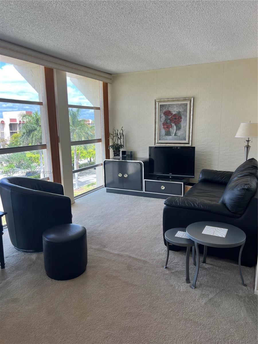 2000 Atlantic Shores Blvd 504, Hallandale Beach, Florida 33009, 1 Bedroom Bedrooms, ,1 BathroomBathrooms,Residentiallease,For Rent,2000 Atlantic Shores Blvd 504,A11566725