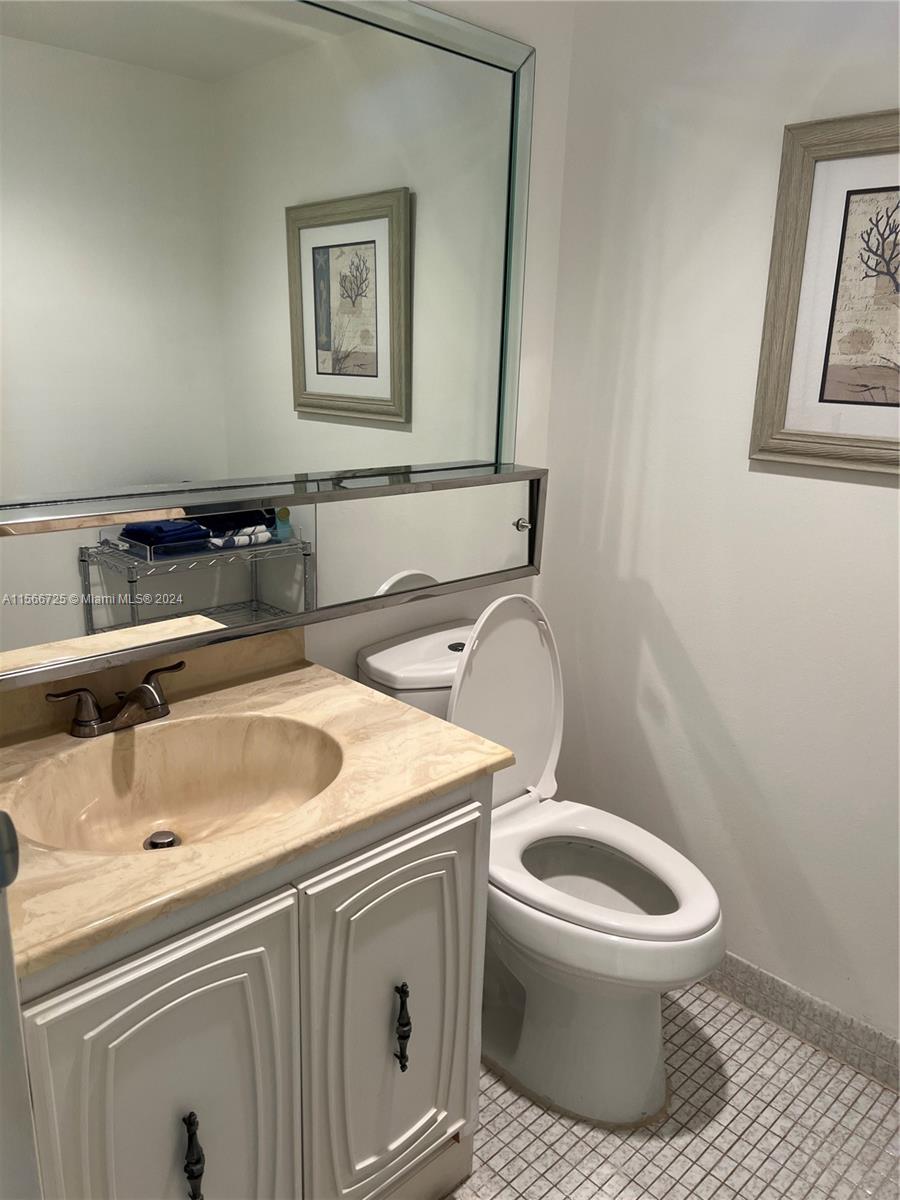 2000 Atlantic Shores Blvd 504, Hallandale Beach, Florida 33009, 1 Bedroom Bedrooms, ,1 BathroomBathrooms,Residentiallease,For Rent,2000 Atlantic Shores Blvd 504,A11566725