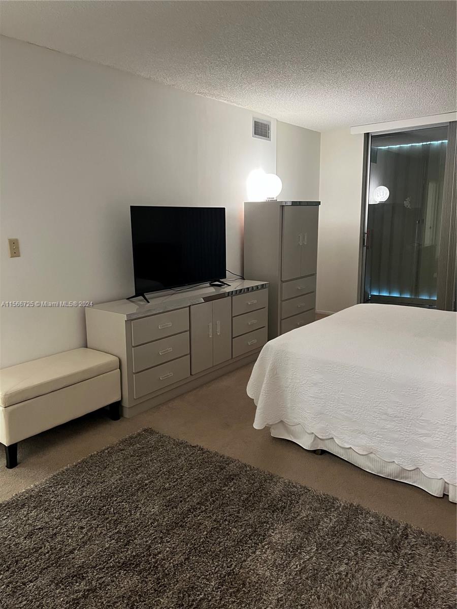 2000 Atlantic Shores Blvd 504, Hallandale Beach, Florida 33009, 1 Bedroom Bedrooms, ,1 BathroomBathrooms,Residentiallease,For Rent,2000 Atlantic Shores Blvd 504,A11566725