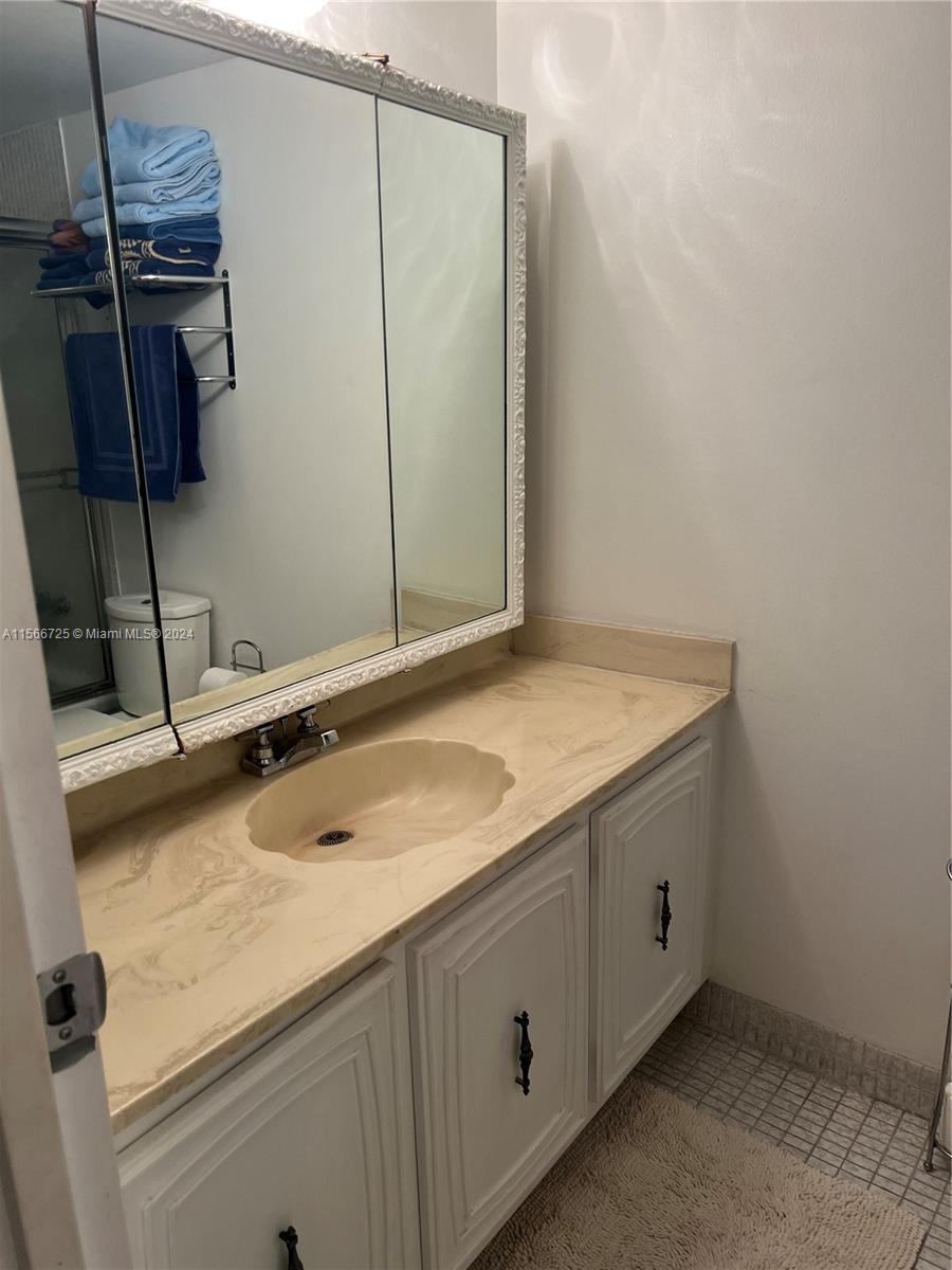 2000 Atlantic Shores Blvd 504, Hallandale Beach, Florida 33009, 1 Bedroom Bedrooms, ,1 BathroomBathrooms,Residentiallease,For Rent,2000 Atlantic Shores Blvd 504,A11566725