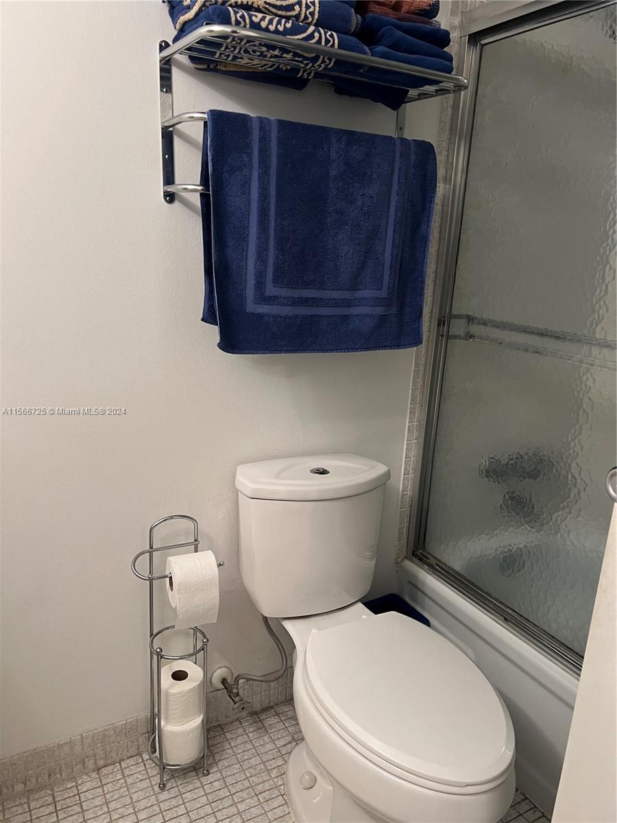 2000 Atlantic Shores Blvd 504, Hallandale Beach, Florida 33009, 1 Bedroom Bedrooms, ,1 BathroomBathrooms,Residentiallease,For Rent,2000 Atlantic Shores Blvd 504,A11566725