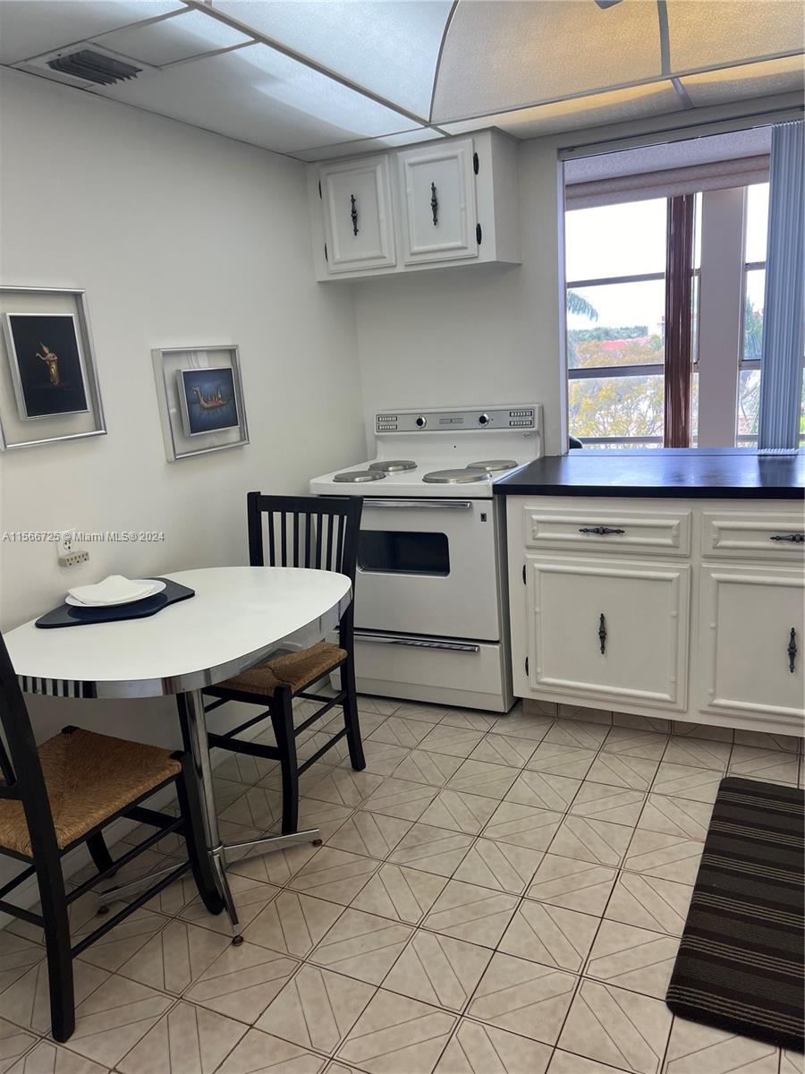 2000 Atlantic Shores Blvd 504, Hallandale Beach, Florida 33009, 1 Bedroom Bedrooms, ,1 BathroomBathrooms,Residentiallease,For Rent,2000 Atlantic Shores Blvd 504,A11566725