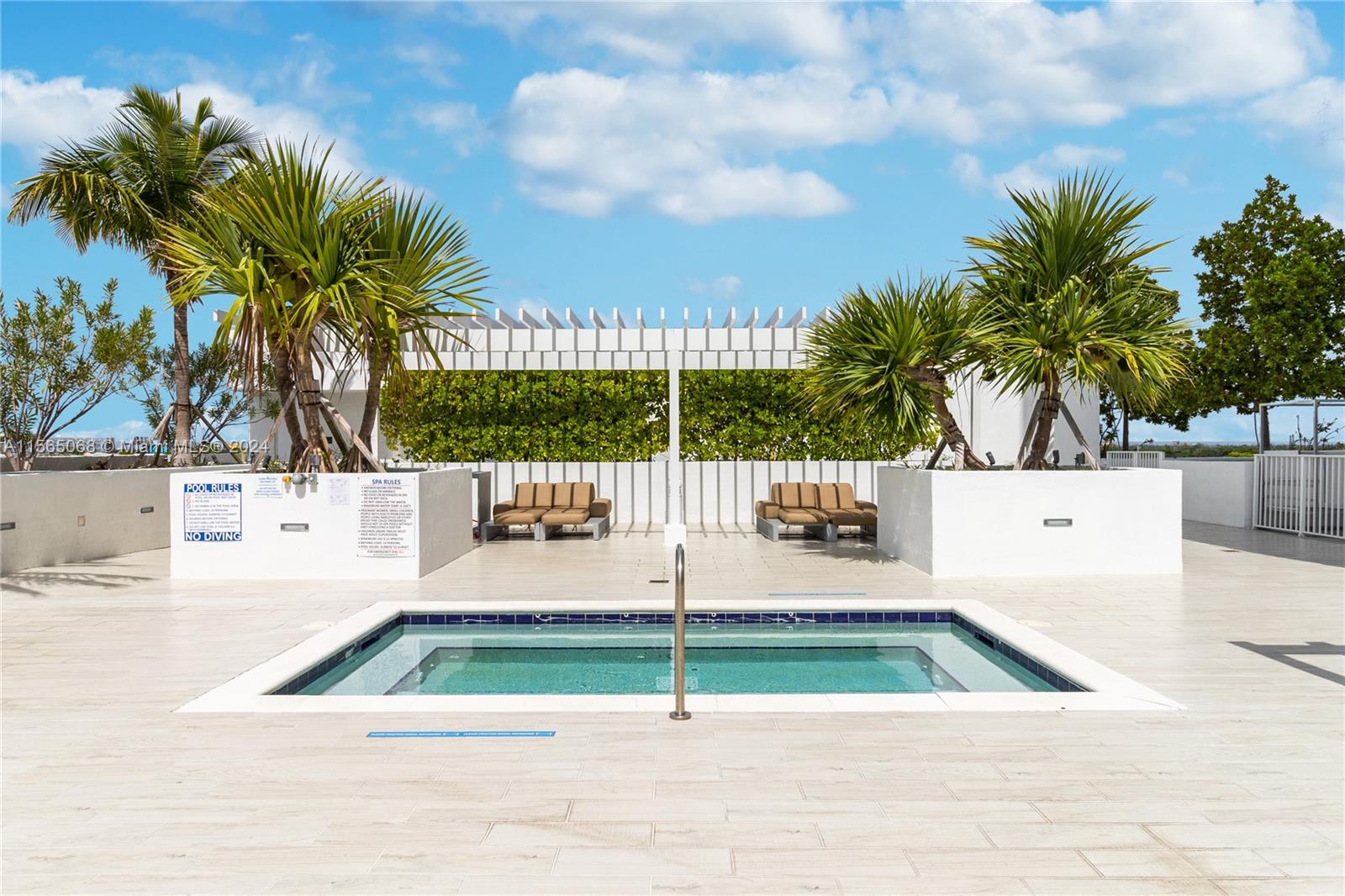 4250 Biscayne Blvd 701, Miami, Florida 33137, 2 Bedrooms Bedrooms, ,2 BathroomsBathrooms,Residentiallease,For Rent,4250 Biscayne Blvd 701,A11565068