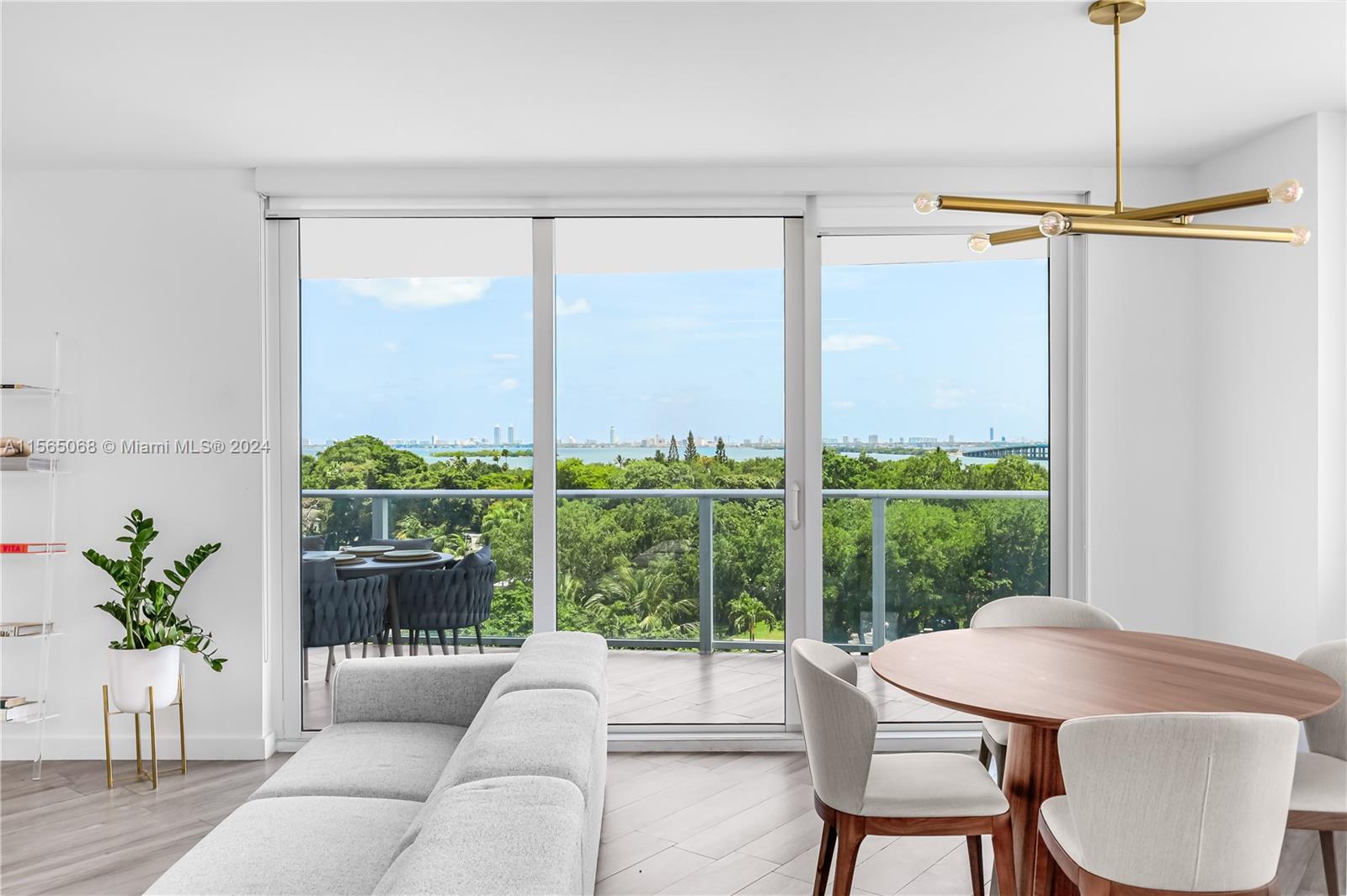 4250 Biscayne Blvd 701, Miami, Florida 33137, 2 Bedrooms Bedrooms, ,2 BathroomsBathrooms,Residentiallease,For Rent,4250 Biscayne Blvd 701,A11565068
