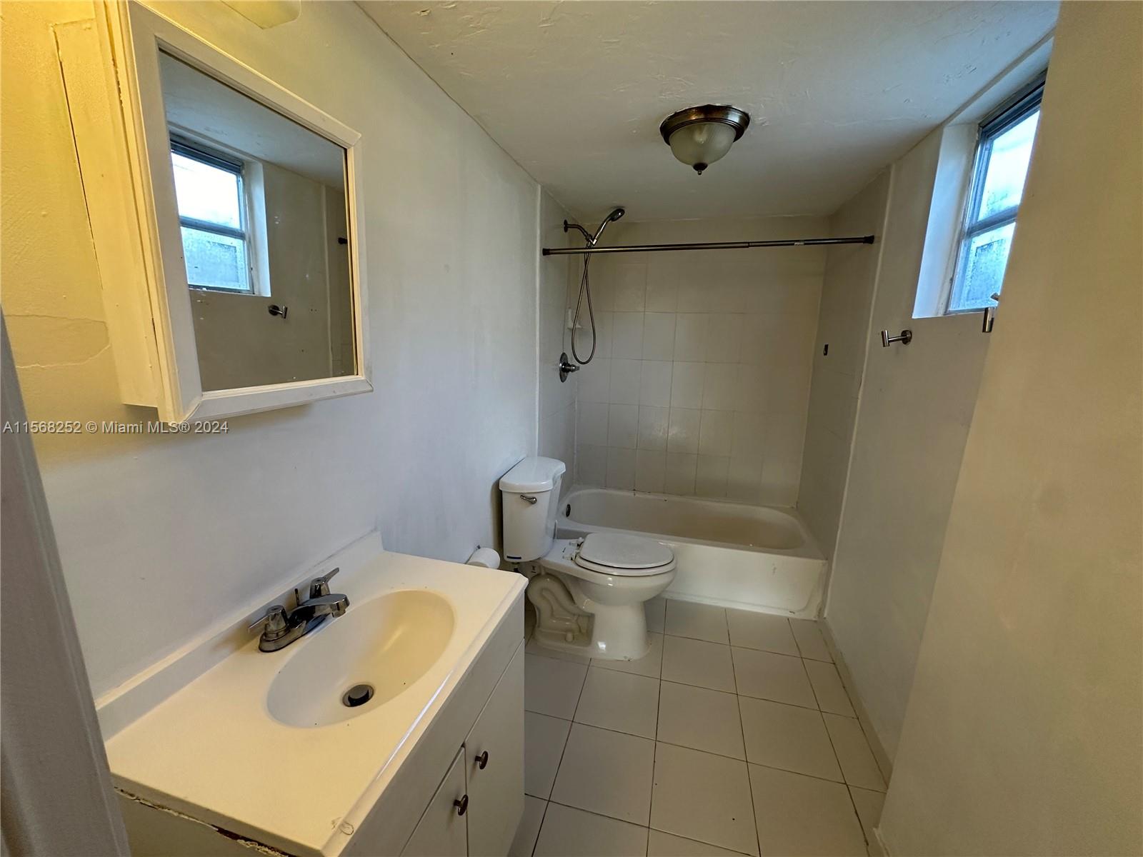 810 NW 17th Ct, Miami, Florida 33125, 4 Bedrooms Bedrooms, ,2 BathroomsBathrooms,Residential,For Sale,810 NW 17th Ct,A11568252