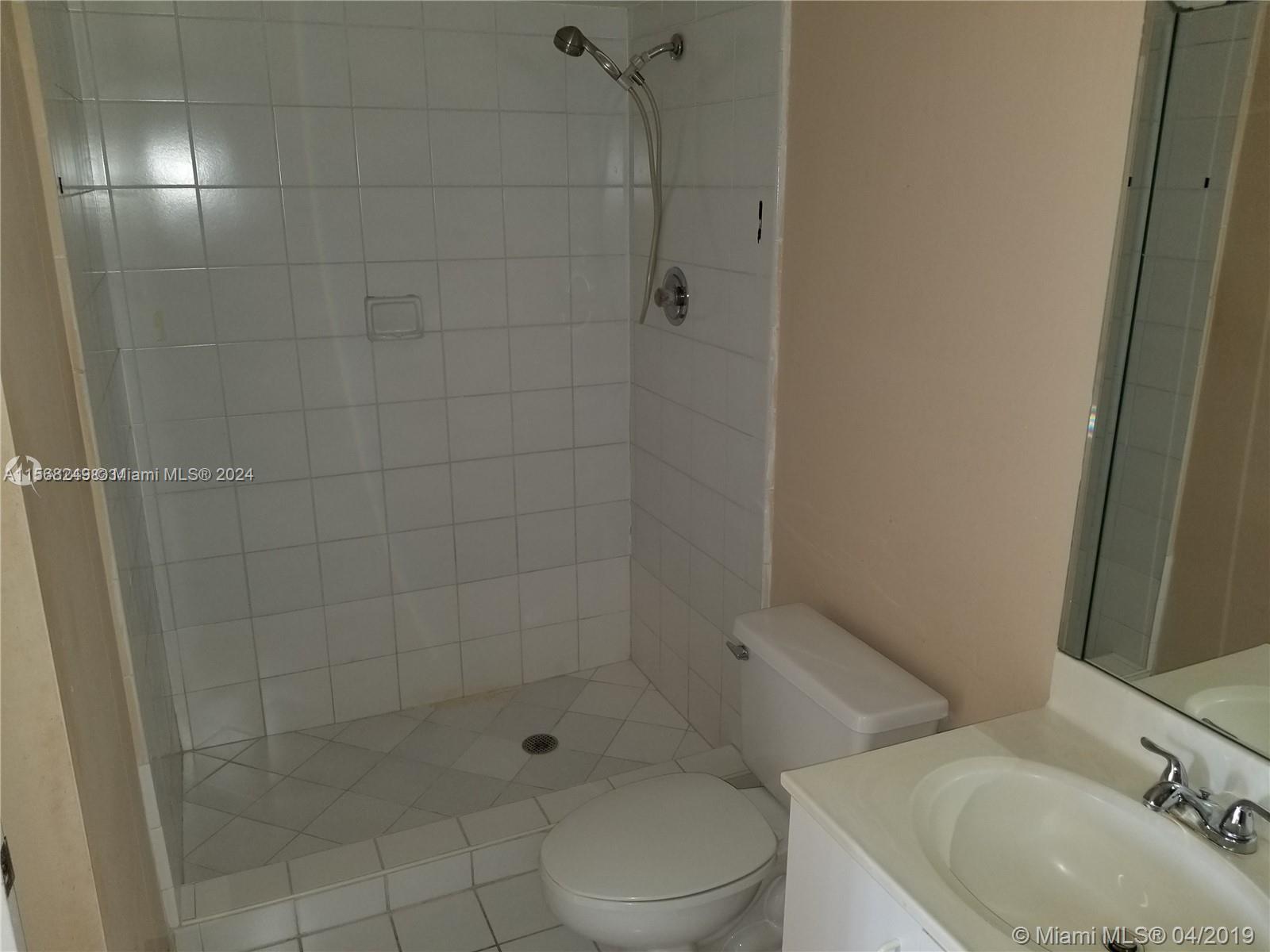 3300 NE 191st St 305, Aventura, Florida 33180, 2 Bedrooms Bedrooms, ,2 BathroomsBathrooms,Residentiallease,For Rent,3300 NE 191st St 305,A11568249