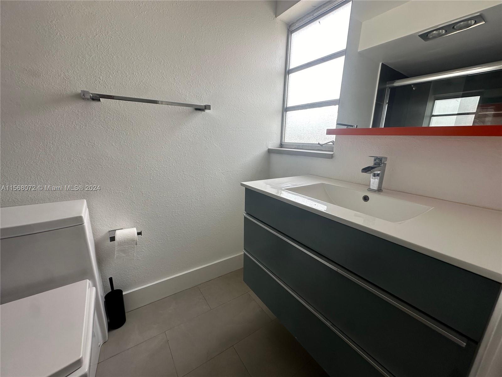 900 NE 12th Ave 501, Hallandale Beach, Florida 33009, 2 Bedrooms Bedrooms, ,2 BathroomsBathrooms,Residentiallease,For Rent,900 NE 12th Ave 501,A11568072