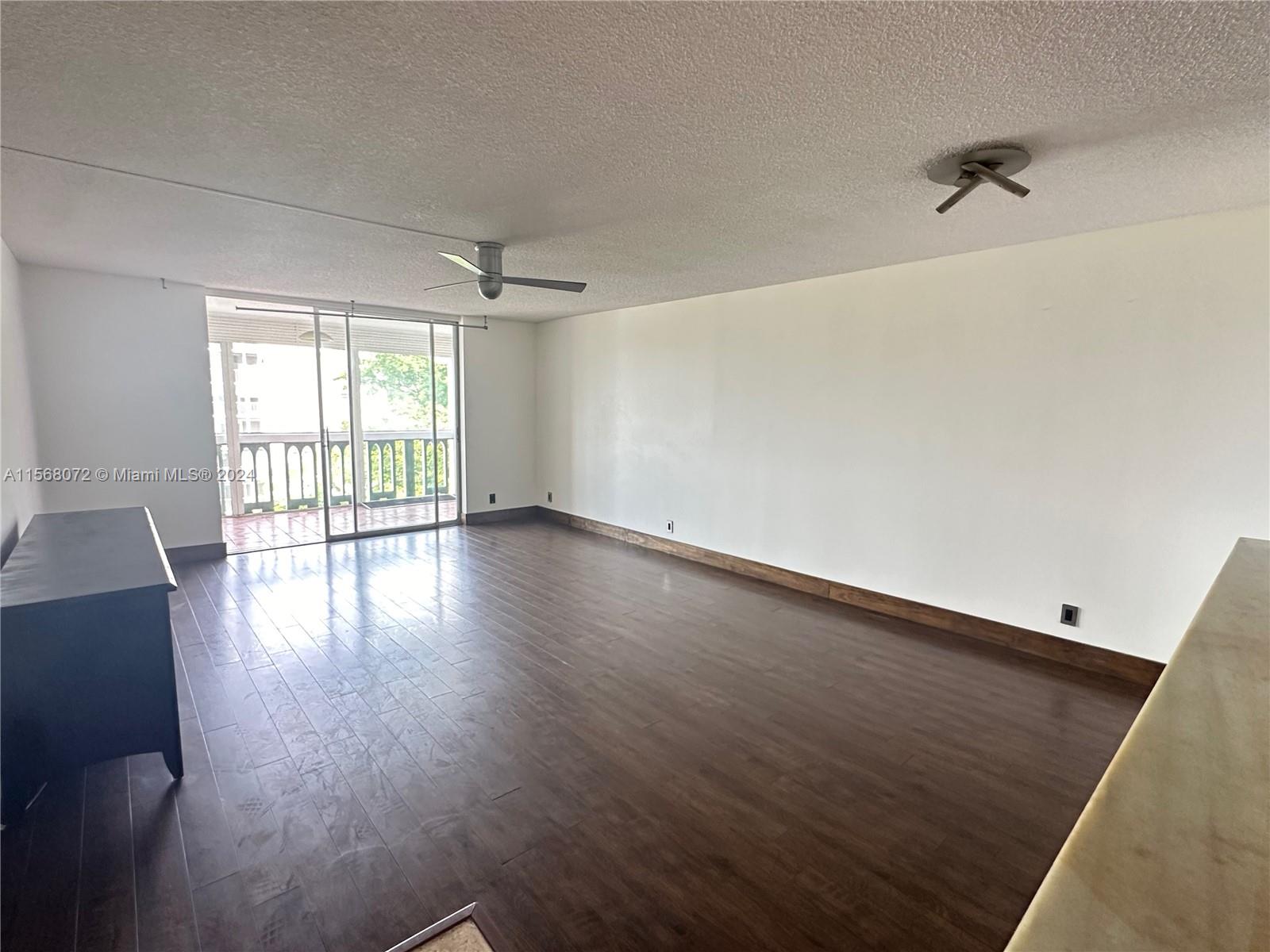 900 NE 12th Ave 501, Hallandale Beach, Florida 33009, 2 Bedrooms Bedrooms, ,2 BathroomsBathrooms,Residentiallease,For Rent,900 NE 12th Ave 501,A11568072