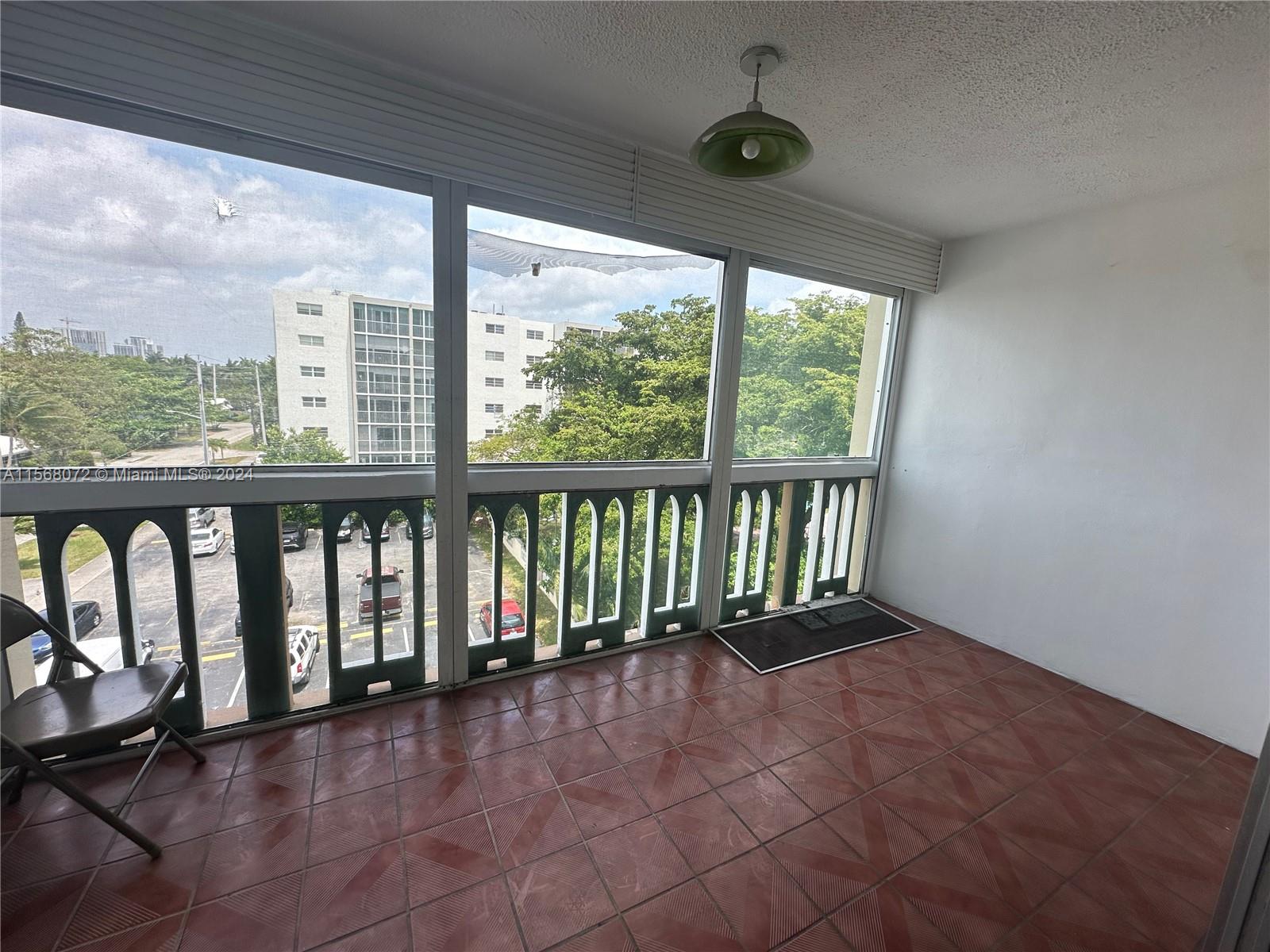 900 NE 12th Ave 501, Hallandale Beach, Florida 33009, 2 Bedrooms Bedrooms, ,2 BathroomsBathrooms,Residentiallease,For Rent,900 NE 12th Ave 501,A11568072