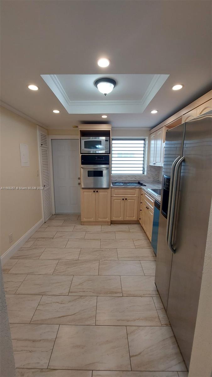 1430 NE 170th St 318, North Miami Beach, Florida 33162, 2 Bedrooms Bedrooms, ,2 BathroomsBathrooms,Residential,For Sale,1430 NE 170th St 318,A11568257