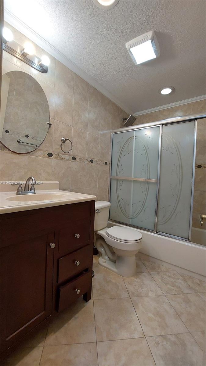 1430 NE 170th St 318, North Miami Beach, Florida 33162, 2 Bedrooms Bedrooms, ,2 BathroomsBathrooms,Residential,For Sale,1430 NE 170th St 318,A11568257