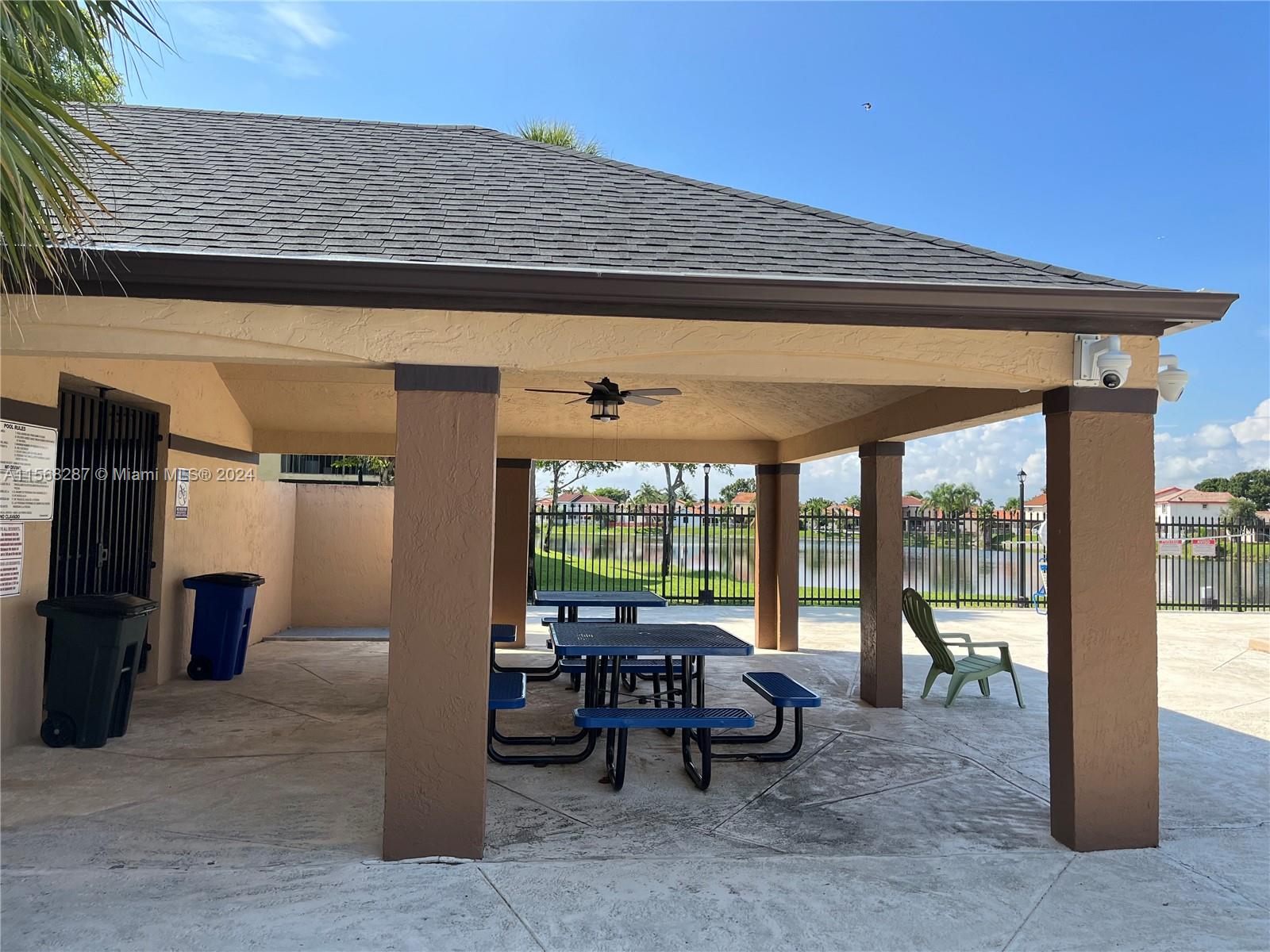 8211 NW 191st St 3-E, Hialeah, Florida 33015, 2 Bedrooms Bedrooms, ,2 BathroomsBathrooms,Residentiallease,For Rent,8211 NW 191st St 3-E,A11568287