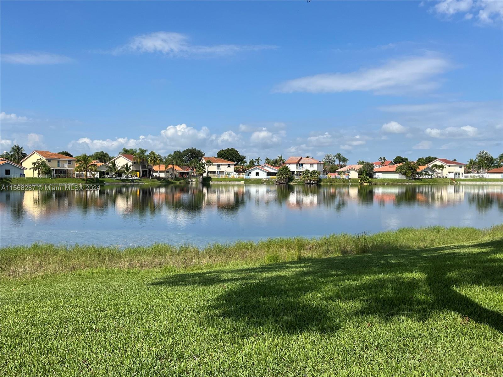 8211 NW 191st St 3-E, Hialeah, Florida 33015, 2 Bedrooms Bedrooms, ,2 BathroomsBathrooms,Residentiallease,For Rent,8211 NW 191st St 3-E,A11568287
