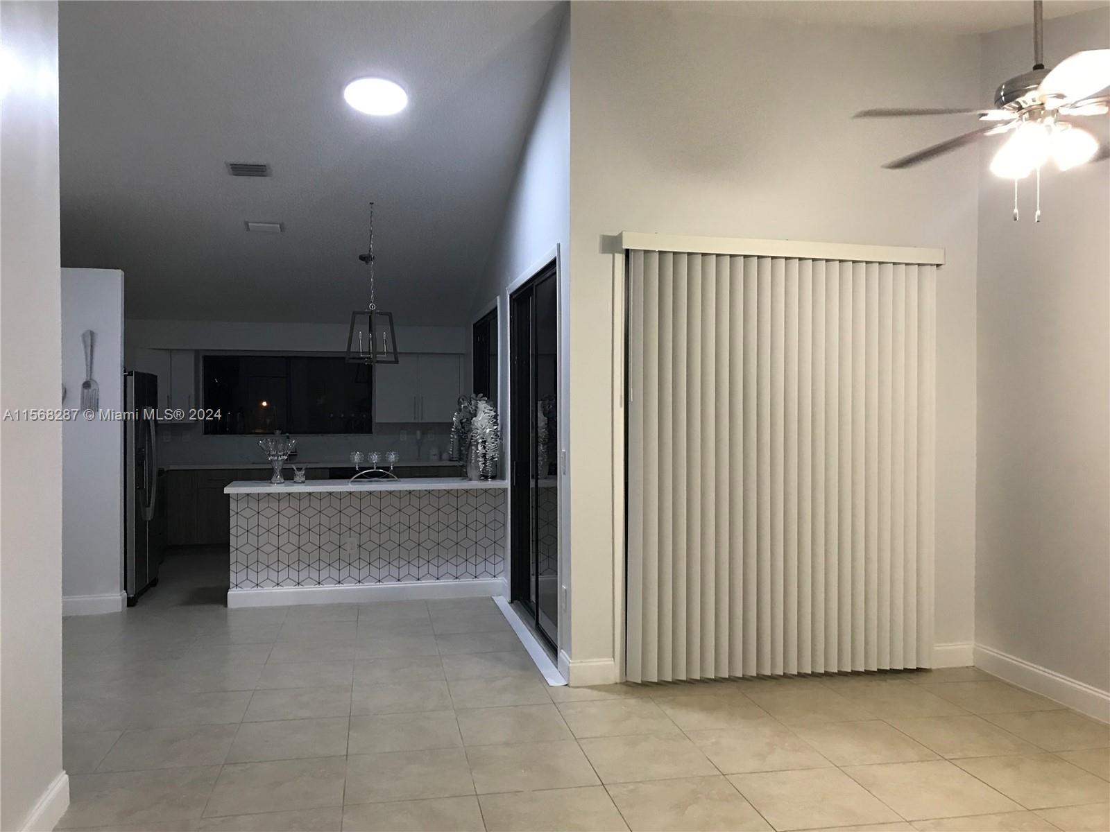8211 NW 191st St 3-E, Hialeah, Florida 33015, 2 Bedrooms Bedrooms, ,2 BathroomsBathrooms,Residentiallease,For Rent,8211 NW 191st St 3-E,A11568287