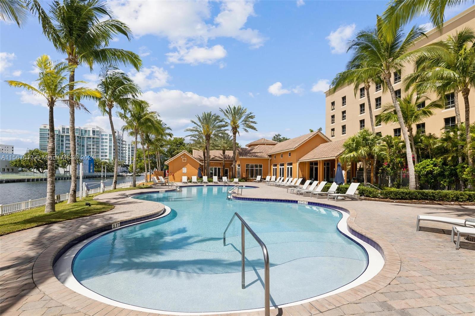 3340 NE 190th St 705, Aventura, Florida 33180, 3 Bedrooms Bedrooms, ,3 BathroomsBathrooms,Residential,For Sale,3340 NE 190th St 705,A11567613