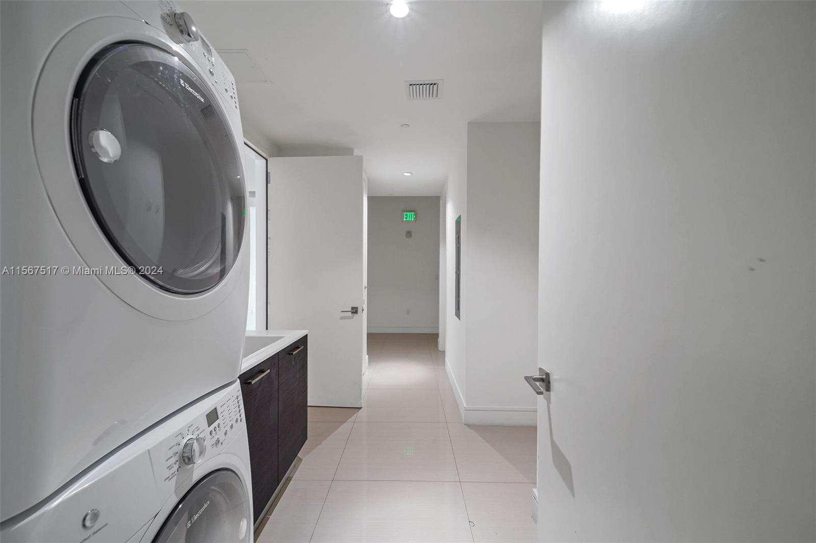 3250 NE 188th St LPH07, Aventura, Florida 33180, 3 Bedrooms Bedrooms, ,4 BathroomsBathrooms,Residentiallease,For Rent,3250 NE 188th St LPH07,A11567517