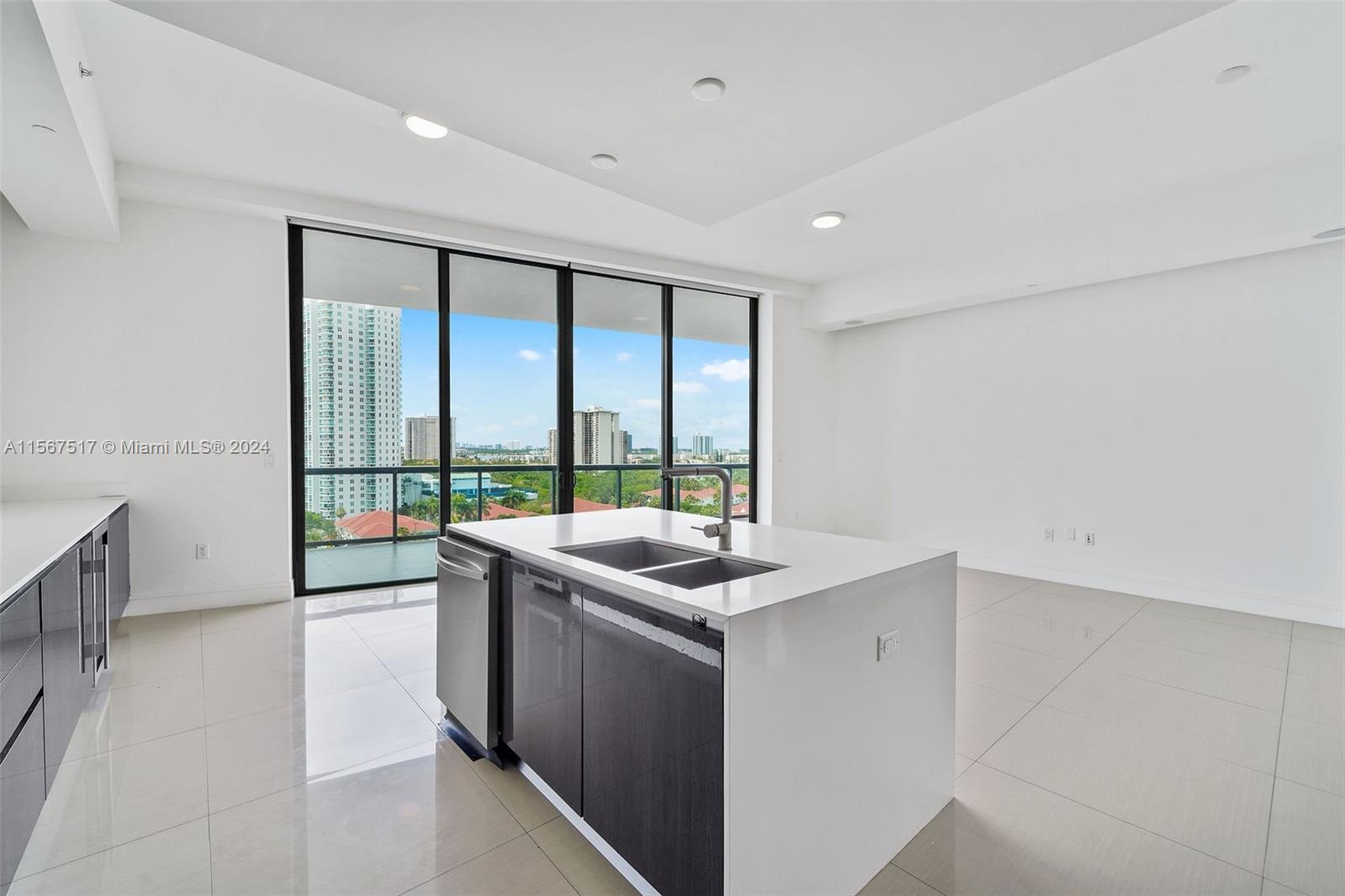 3250 NE 188th St LPH07, Aventura, Florida 33180, 3 Bedrooms Bedrooms, ,4 BathroomsBathrooms,Residentiallease,For Rent,3250 NE 188th St LPH07,A11567517