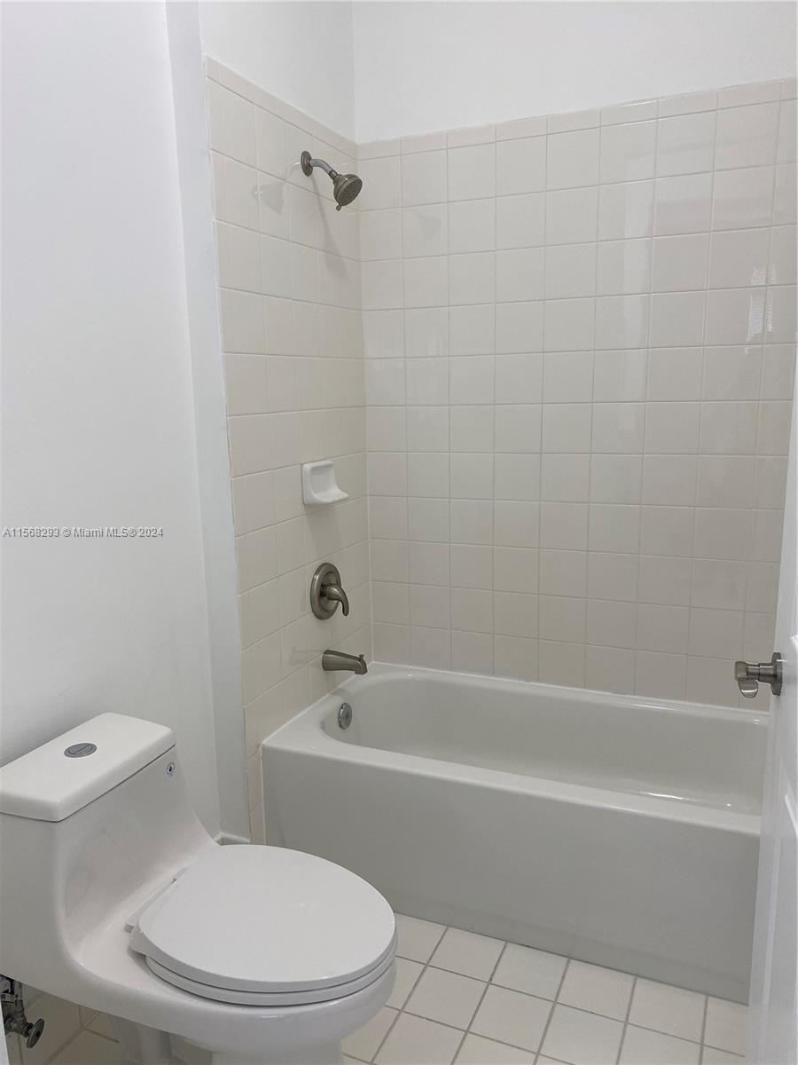 987 NE 42nd Ter, Homestead, Florida 33033, 3 Bedrooms Bedrooms, ,2 BathroomsBathrooms,Residential,For Sale,987 NE 42nd Ter,A11568293