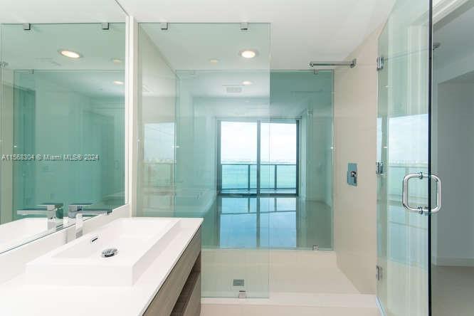 460 NE 28th St 3602, Miami, Florida 33137, 1 Bedroom Bedrooms, ,1 BathroomBathrooms,Residentiallease,For Rent,460 NE 28th St 3602,A11568304