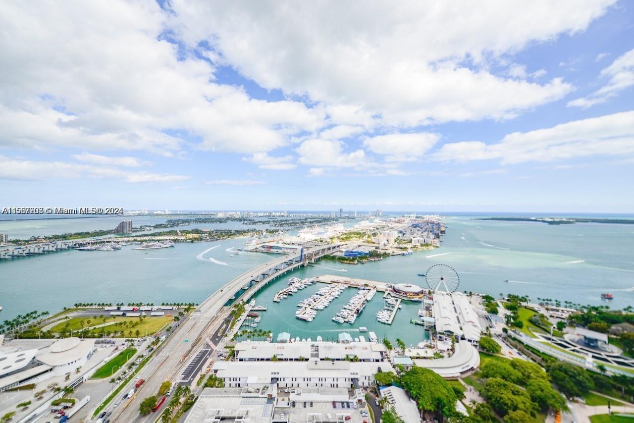 398 NE 5th St 4210, Miami, Florida 33132, 1 Bedroom Bedrooms, ,1 BathroomBathrooms,Residentiallease,For Rent,398 NE 5th St 4210,A11567903