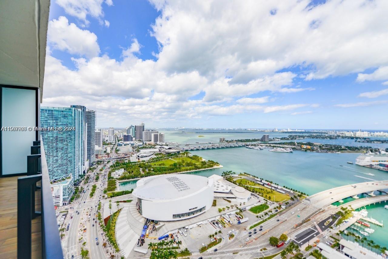 398 NE 5th St 4210, Miami, Florida 33132, 1 Bedroom Bedrooms, ,1 BathroomBathrooms,Residentiallease,For Rent,398 NE 5th St 4210,A11567903
