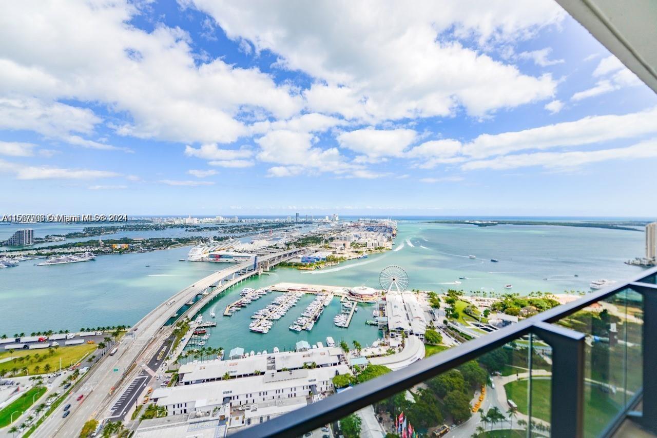 398 NE 5th St 4210, Miami, Florida 33132, 1 Bedroom Bedrooms, ,1 BathroomBathrooms,Residentiallease,For Rent,398 NE 5th St 4210,A11567903