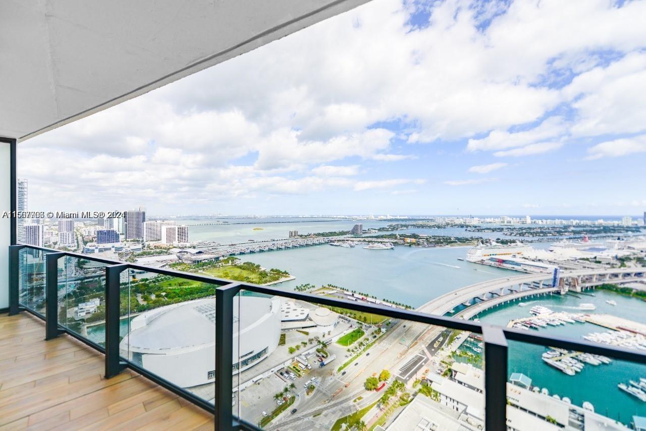 398 NE 5th St 4210, Miami, Florida 33132, 1 Bedroom Bedrooms, ,1 BathroomBathrooms,Residentiallease,For Rent,398 NE 5th St 4210,A11567903