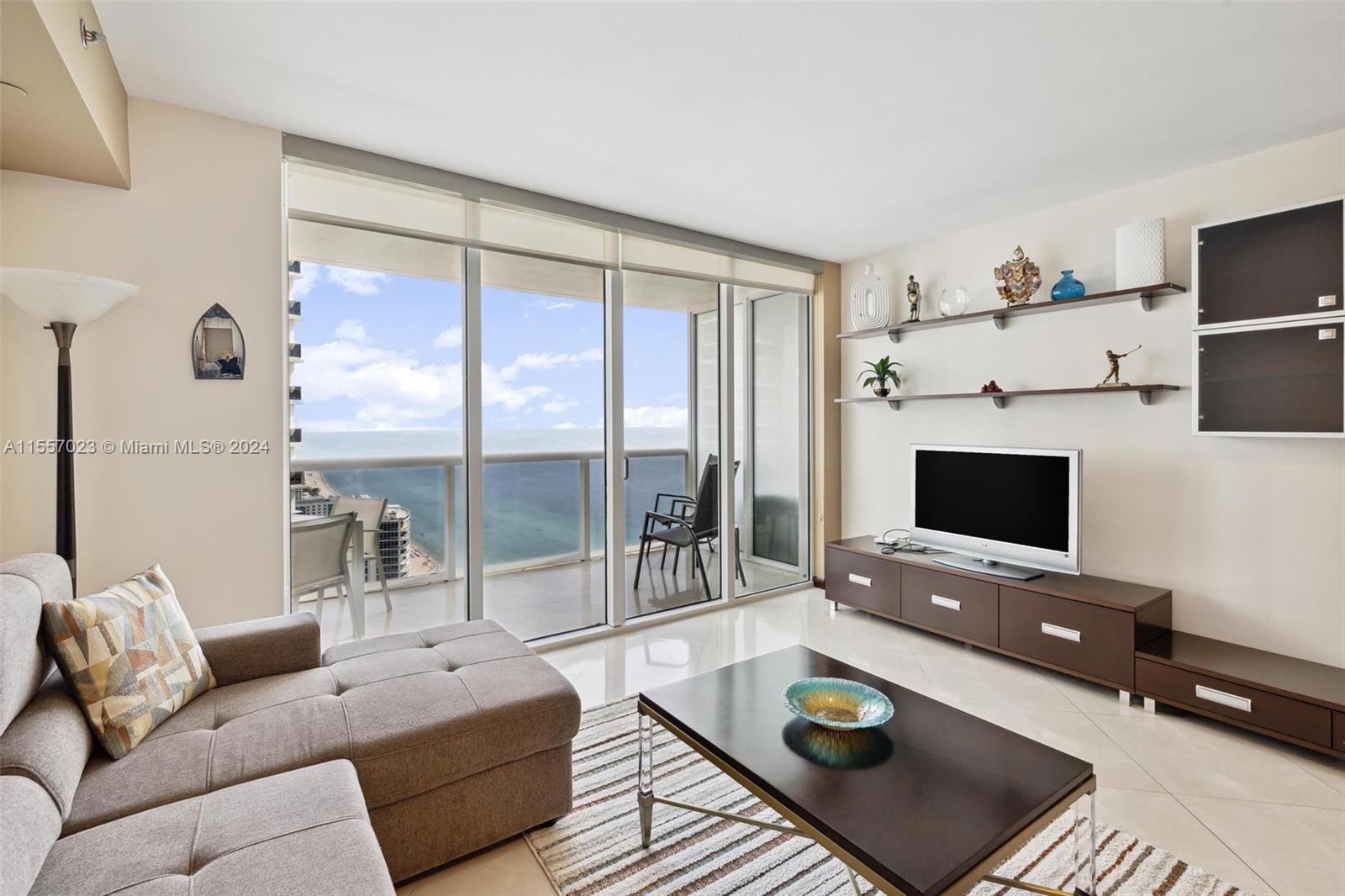 1830 S Ocean Dr 3909, Hallandale Beach, Florida 33009, 1 Bedroom Bedrooms, ,1 BathroomBathrooms,Residentiallease,For Rent,1830 S Ocean Dr 3909,A11557023