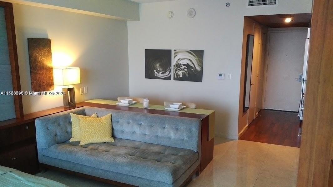 50 Biscayne Blvd 911, Miami, Florida 33132, ,1 BathroomBathrooms,Residentiallease,For Rent,50 Biscayne Blvd 911,A11568298