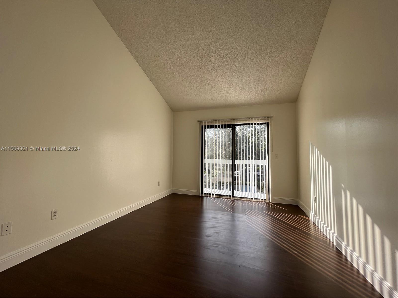 1818 Racquet Ct, North Lauderdale, Florida 33068, 3 Bedrooms Bedrooms, ,2 BathroomsBathrooms,Residentiallease,For Rent,1818 Racquet Ct,A11568321