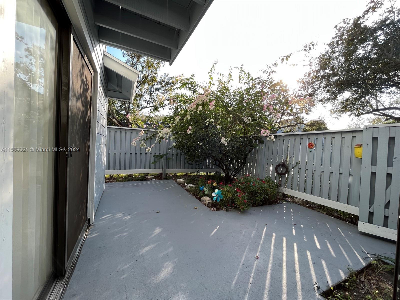 1818 Racquet Ct, North Lauderdale, Florida 33068, 3 Bedrooms Bedrooms, ,2 BathroomsBathrooms,Residentiallease,For Rent,1818 Racquet Ct,A11568321