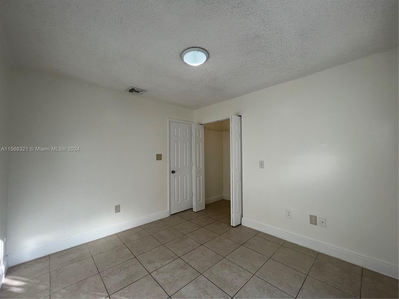 1818 Racquet Ct, North Lauderdale, Florida 33068, 3 Bedrooms Bedrooms, ,2 BathroomsBathrooms,Residentiallease,For Rent,1818 Racquet Ct,A11568321